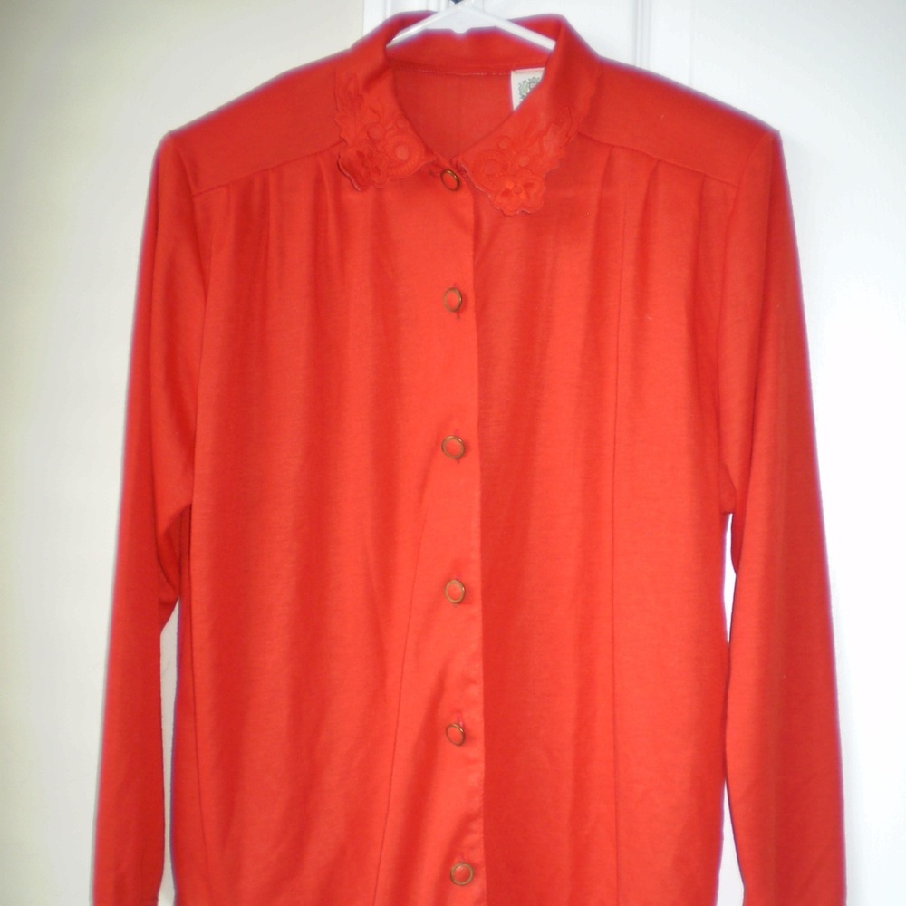 new red long sleeve with embroidery blouse
